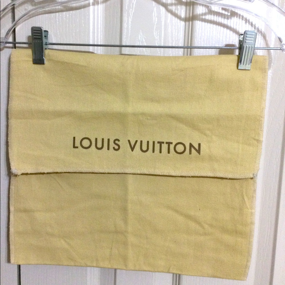 Louis Vuitton dust cover